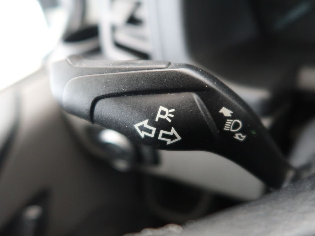 Ford Transit Custom Skříň 2,0 l 77 kw