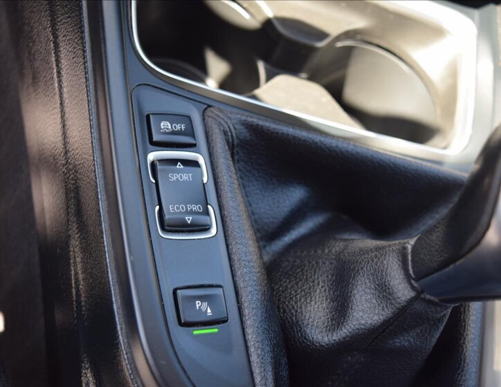 BMW Řada 3 Kombi 2,0 l 105 kw