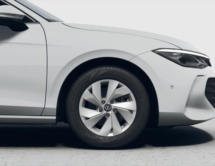 Volkswagen Passat Kombi 1,5 l 110 kw