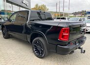 Dodge RAM 18