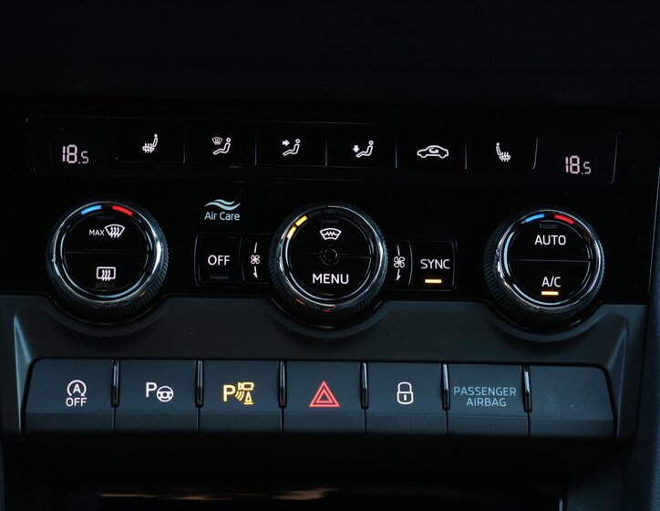 Škoda Karoq SUV / Terénní 2,0 l 110 kw