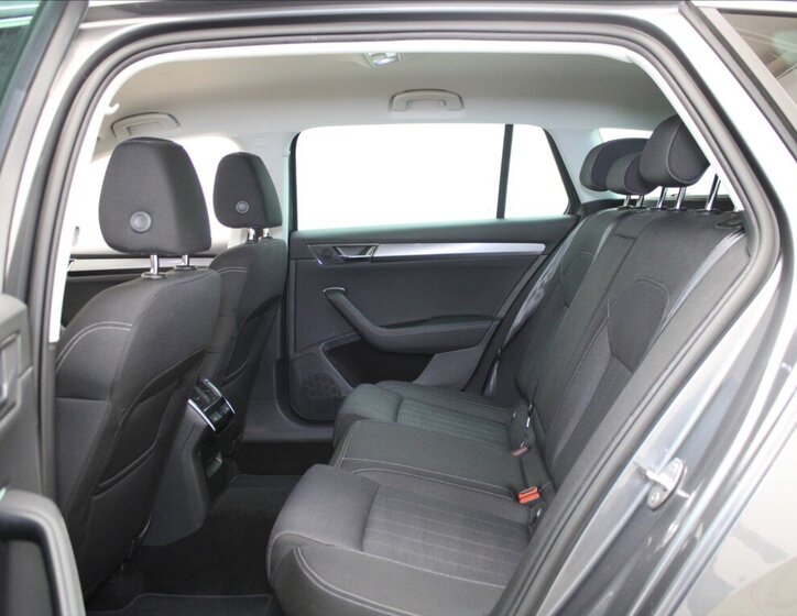 Škoda Superb Kombi 2,0 l 147 kw