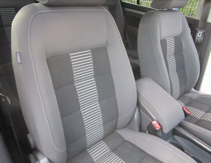 Volkswagen Touran 17