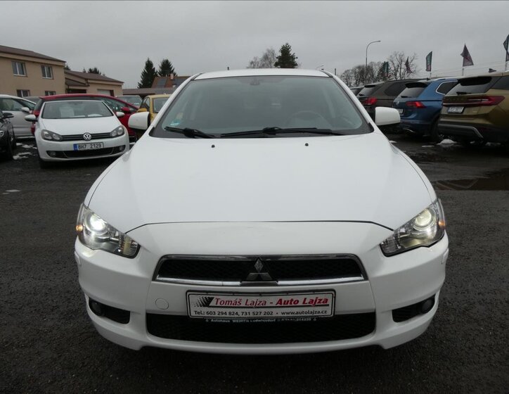 Mitsubishi Lancer 2