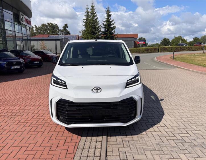 Toyota ProAce Verso 2