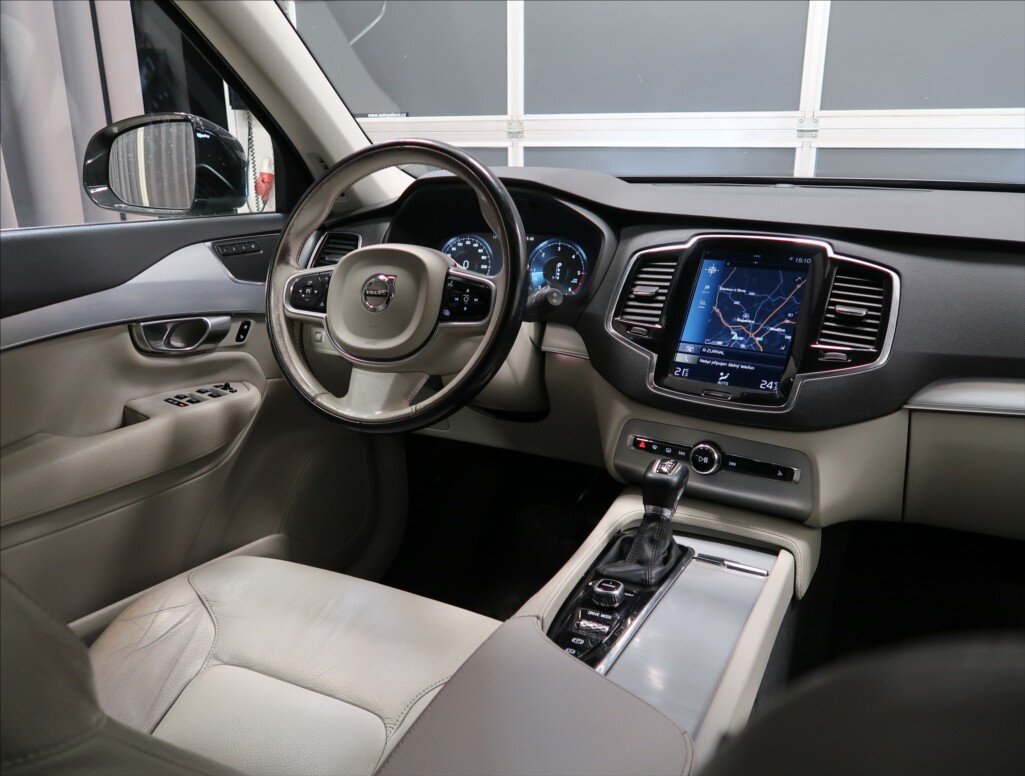 Volvo XC90 SUV 2,0 l 173 kw