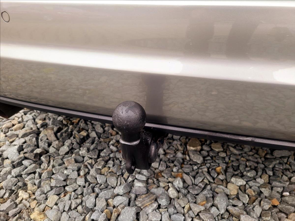 Volkswagen Golf Sportsvan MPV 1,2 l 81 kw