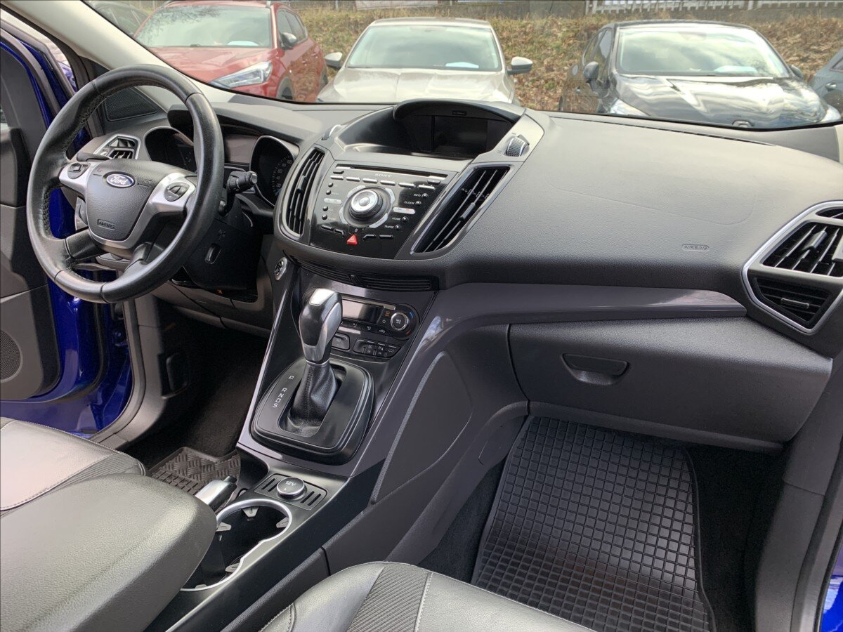 Ford Kuga SUV 1,6 l 134 kw