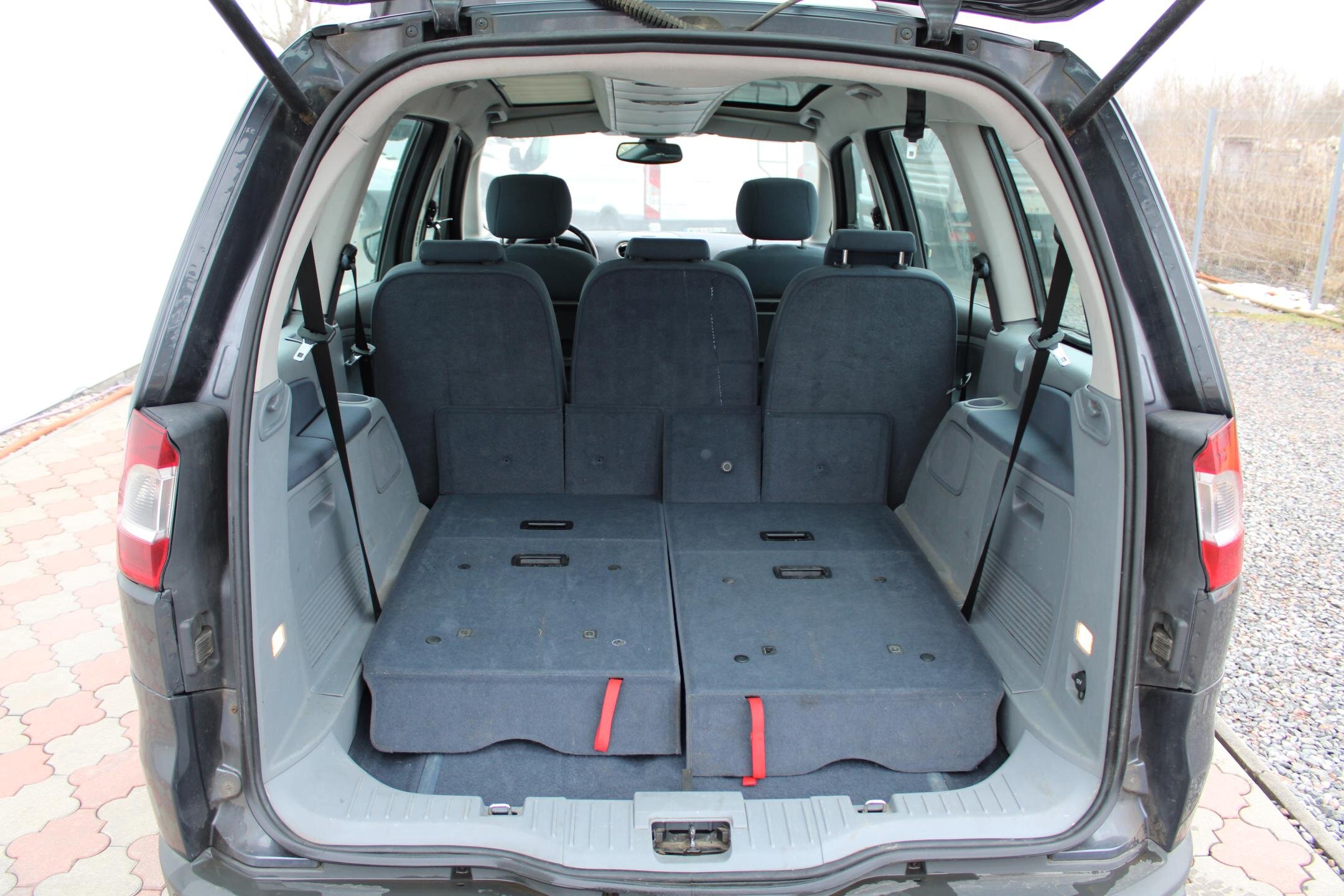 Ford Galaxy Kombi 1,8 l 92 kw