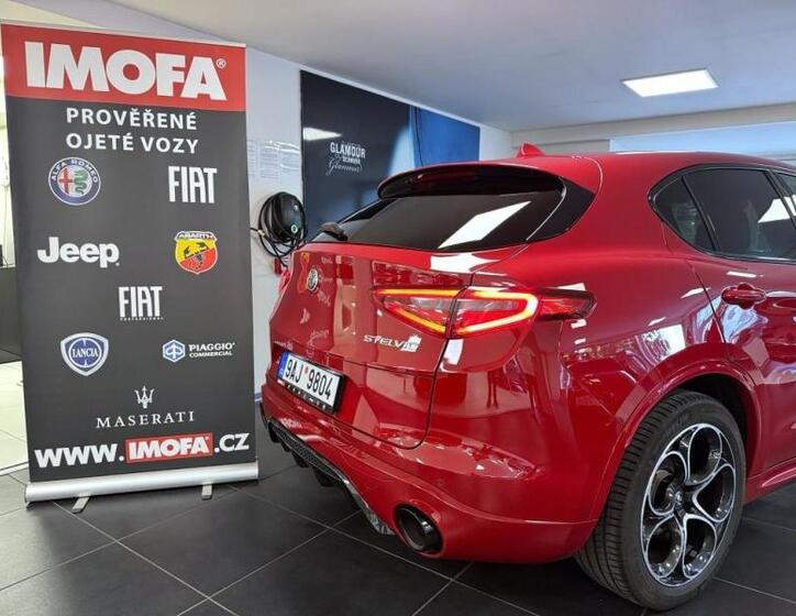 Alfa Romeo Stelvio 5