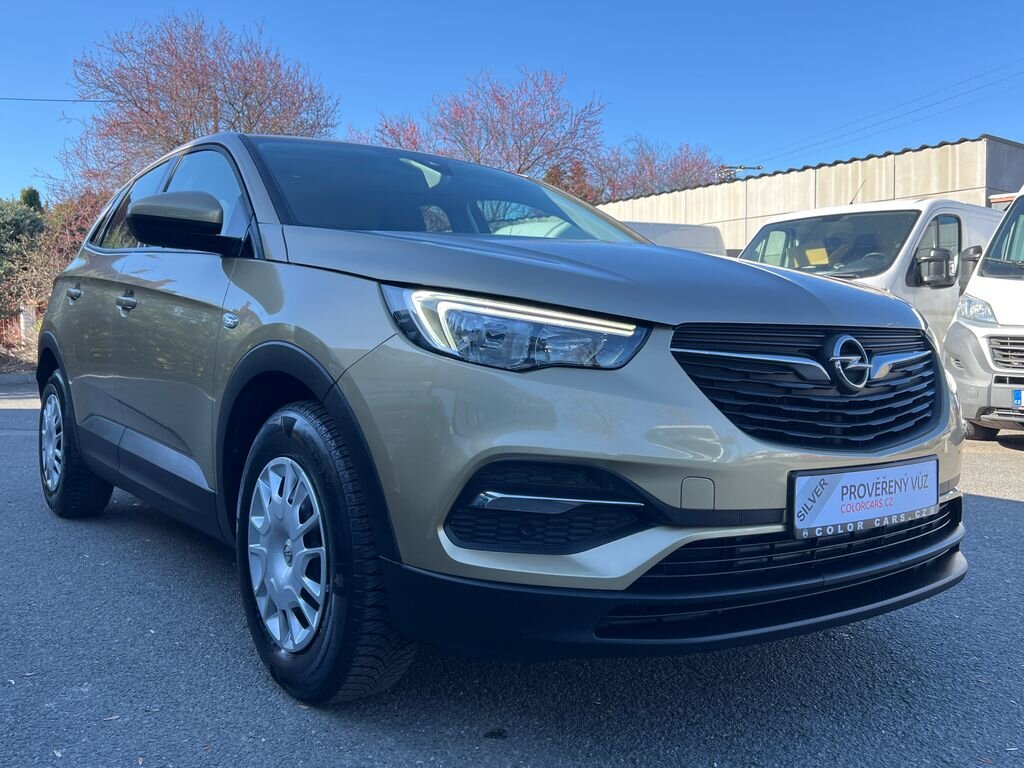 Opel Grandland X Hatchback 1,2 l 96 kw