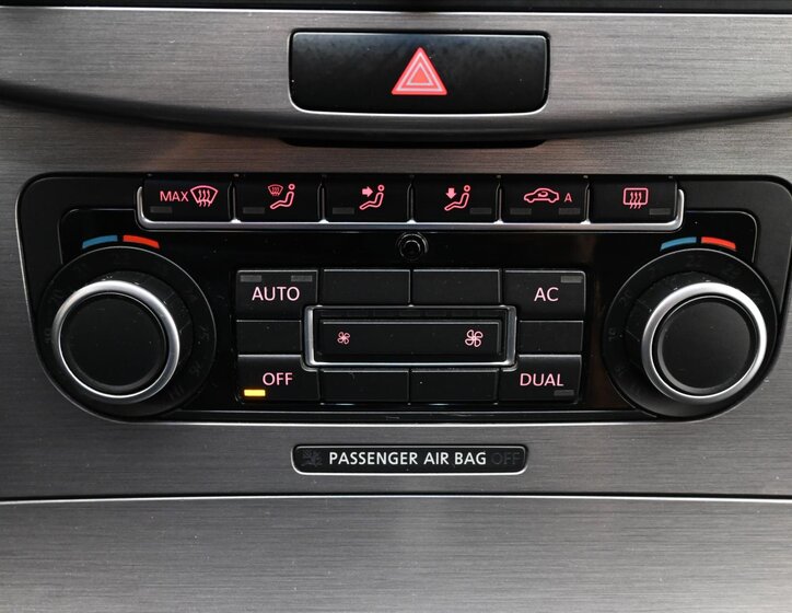 Volkswagen Passat Kombi 1,6 l 77 kw