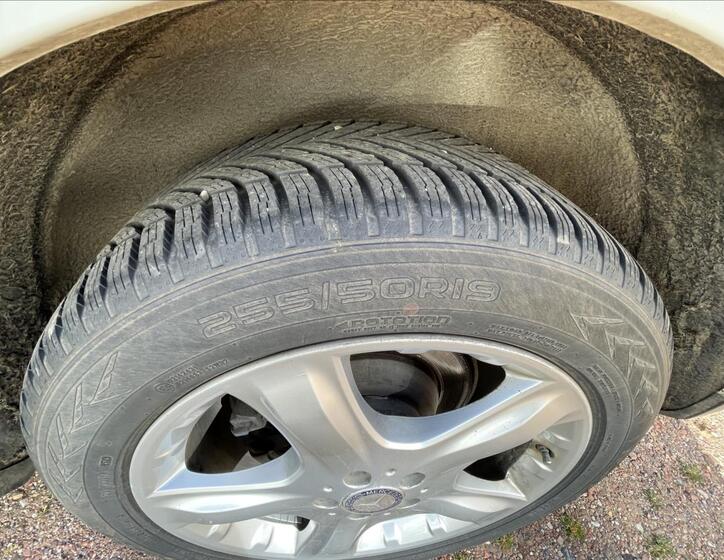 Mercedes-Benz Třídy M SUV 3,0 l 165 kw