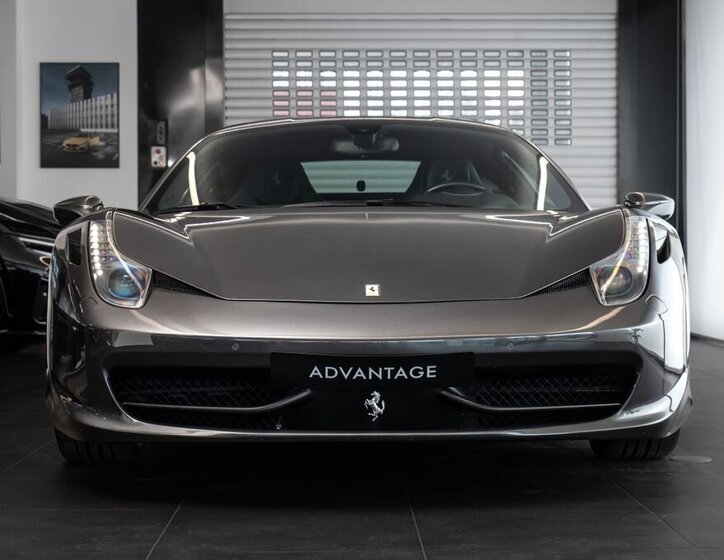 Ferrari 458 Kupé 4,5 l 416 kw