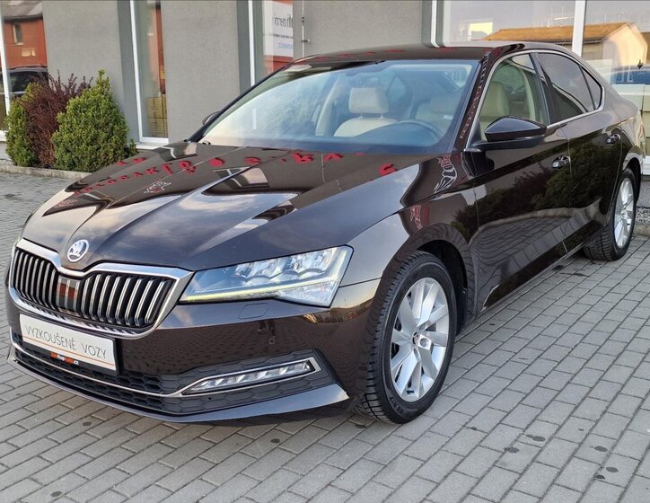 Škoda Superb Liftback 1,5 l 110 kw