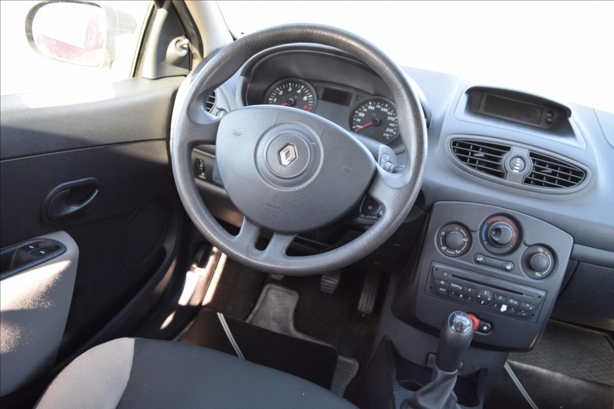 Renault Clio Kombi 1,1 l 74 kw