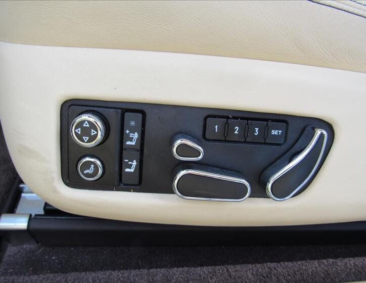 Bentley Continental GTC 43