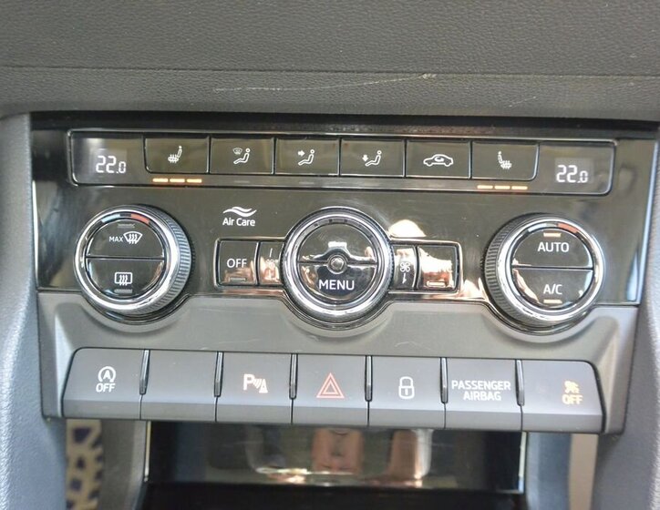 Škoda Karoq SUV / Terénní 2,0 l 110 kw