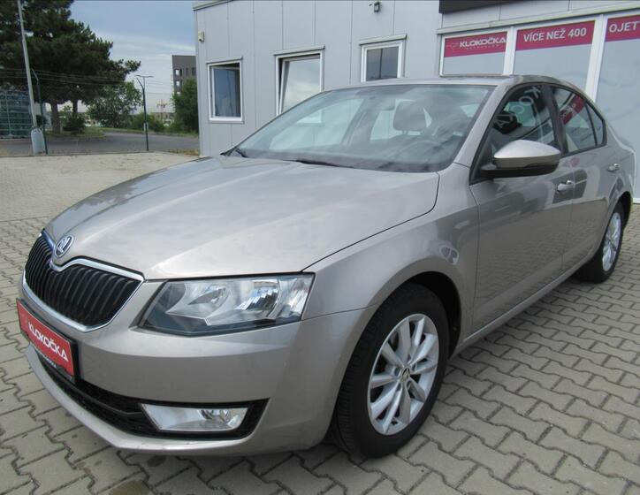 Škoda Octavia 1