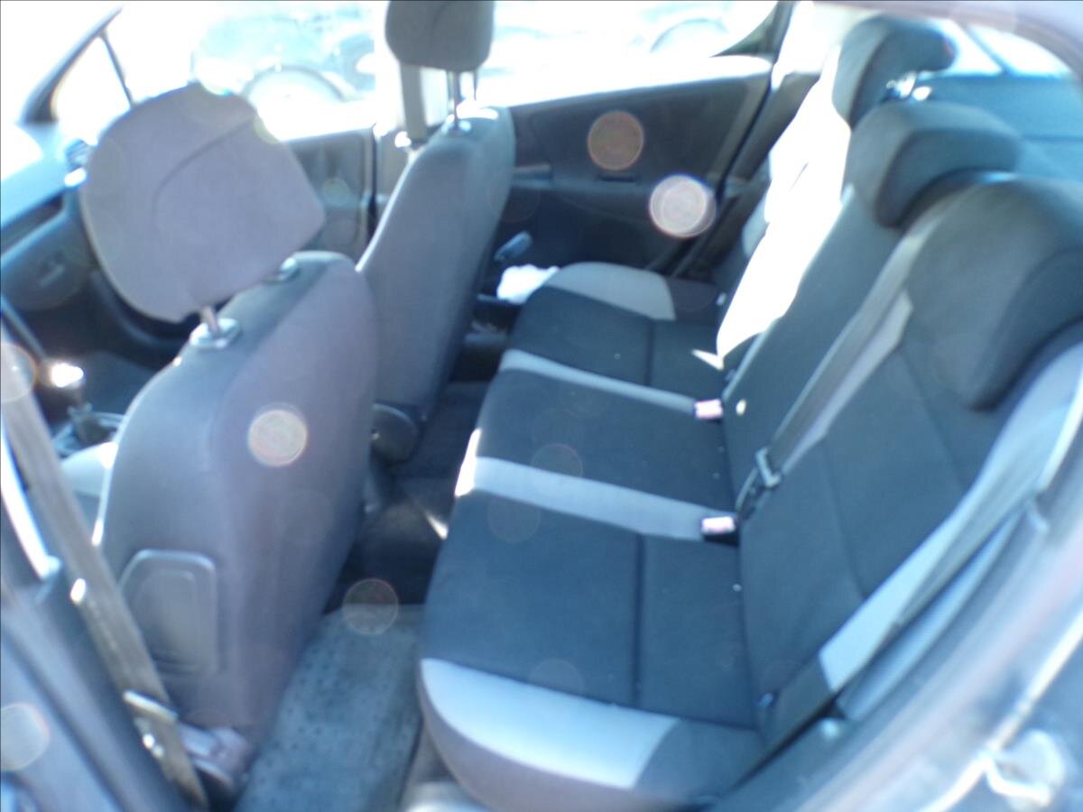 Peugeot 207 Hatchback 1,4 l 50 kw