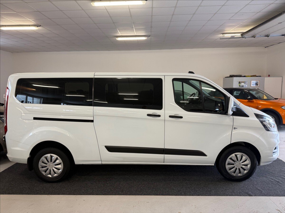 Ford Transit Custom Kombi 2,0 l 96 kw