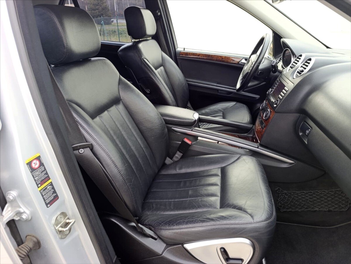 Mercedes-Benz Třídy M SUV / Terénní 3,0 l 165 kw