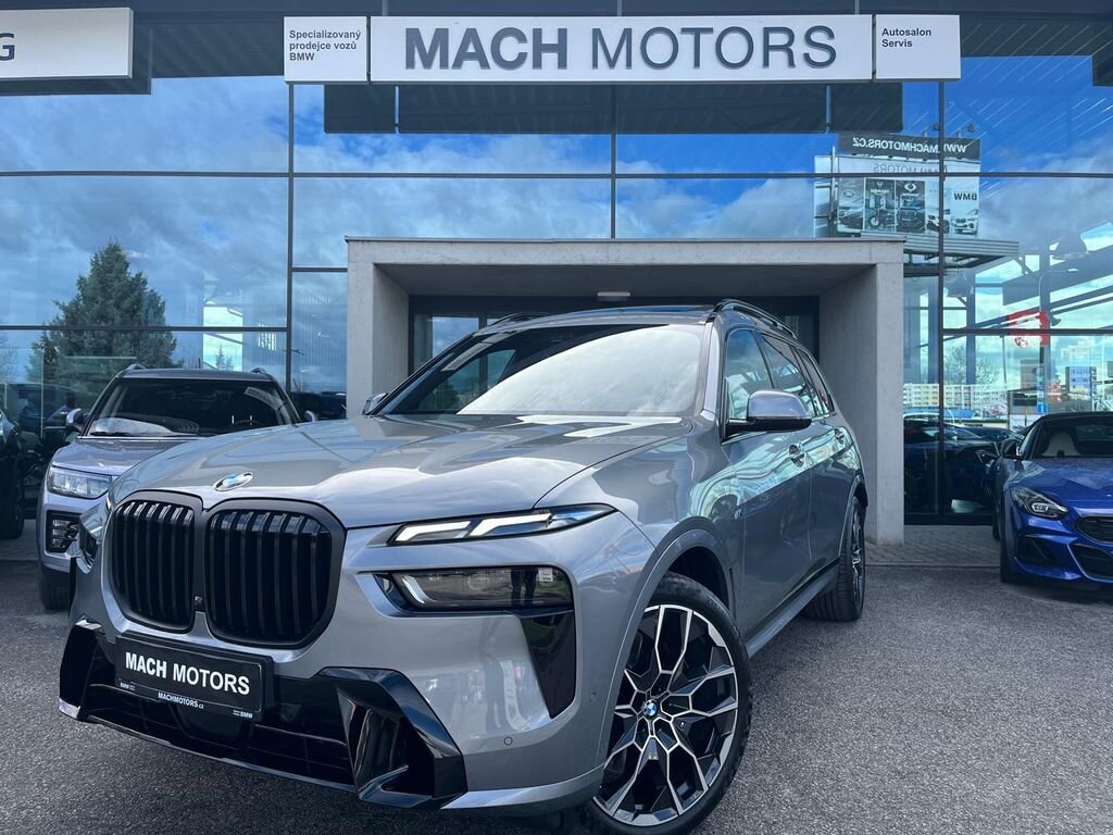 BMW X7 SUV / Terénní 3,0 l 250 kw