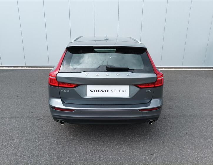 Volvo V60 4