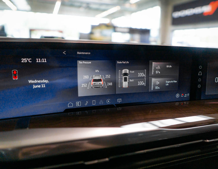 Cadillac Escalade 36