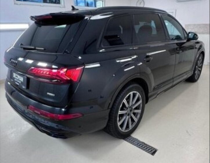 Audi Q7 SUV 0,0 0