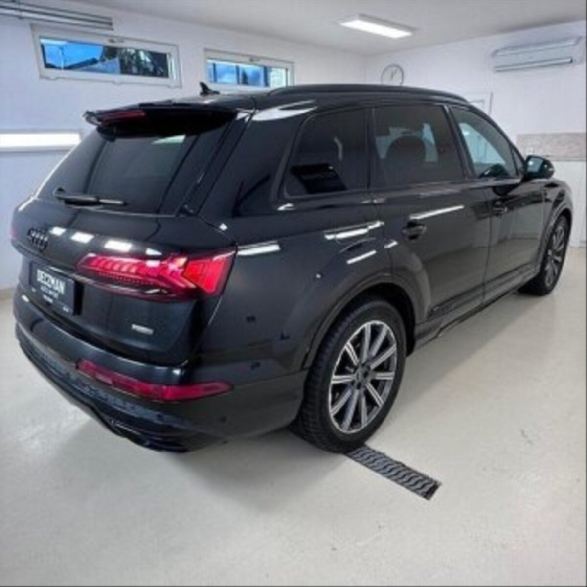 Audi Q7 SUV 0,0 0