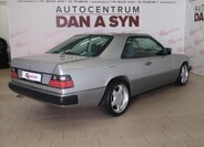 Mercedes-Benz 124 Kupé 3,0 l 162 kw