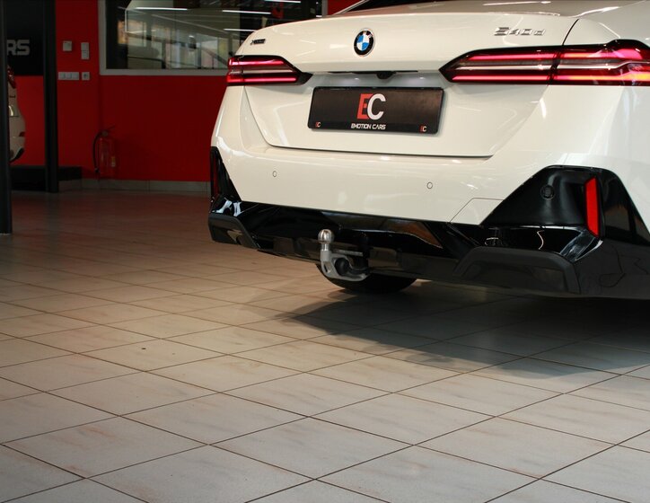 BMW Řada 5 Sedan / Limuzína 3,0 l 210 kw