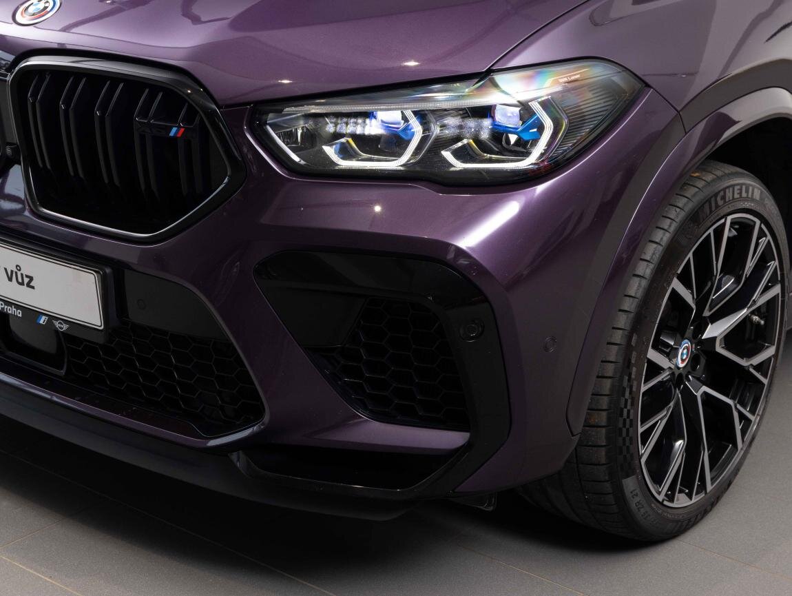 BMW X6 SUV 4,4 l 460 kw