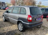 Opel Zafira 4