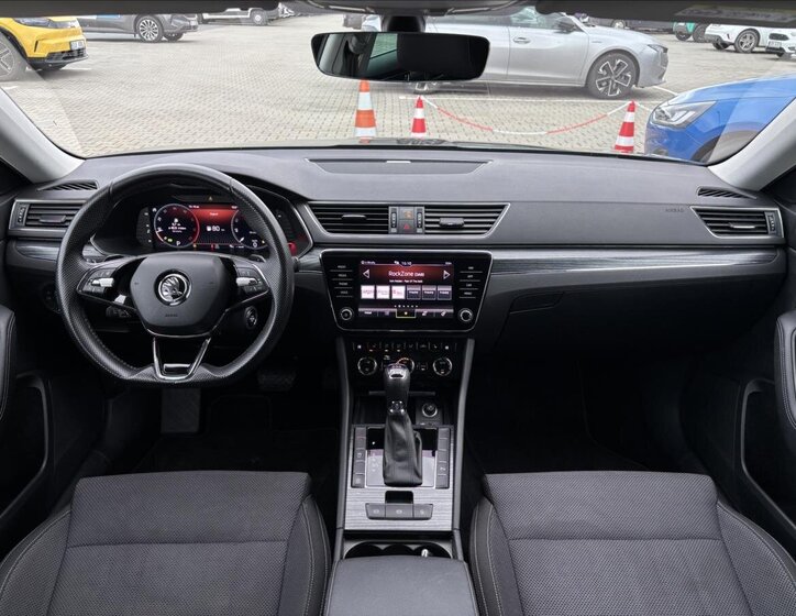 Škoda Superb Sedan / Limuzína 2,0 l 147 kw