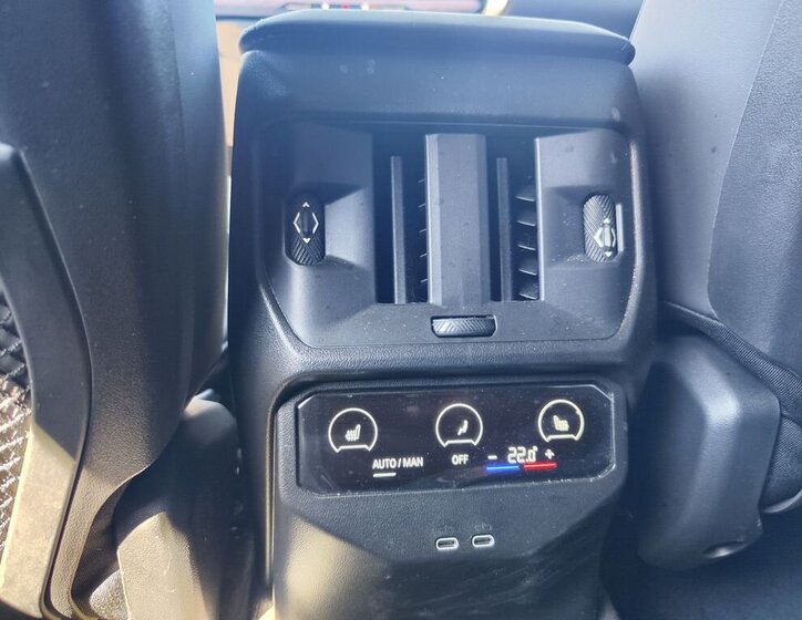 BMW X3 SUV / Terénní 2,0 l 145 kw