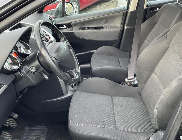 Peugeot 207 21
