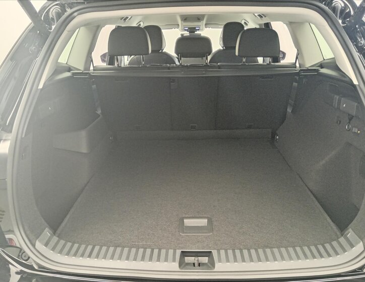 Volkswagen Tayron SUV 1,5 l 110 kw