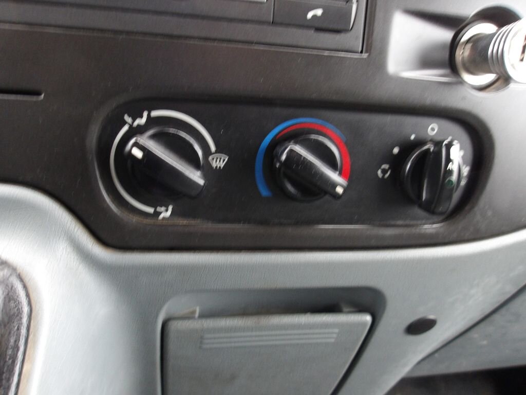 Ford Transit Skříň 2,2 l 63 kw