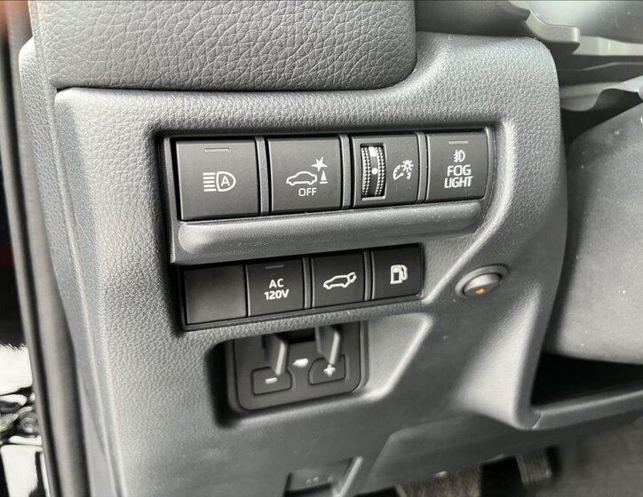 Toyota Land Cruiser Ostatní 2,4 l 243 kw