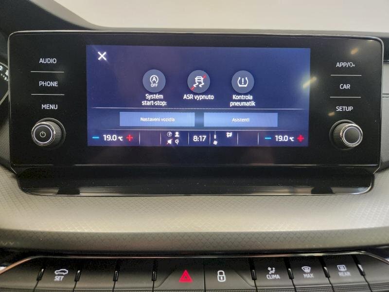 Škoda Octavia Sedan / Limuzína 1,5 l 110 kw