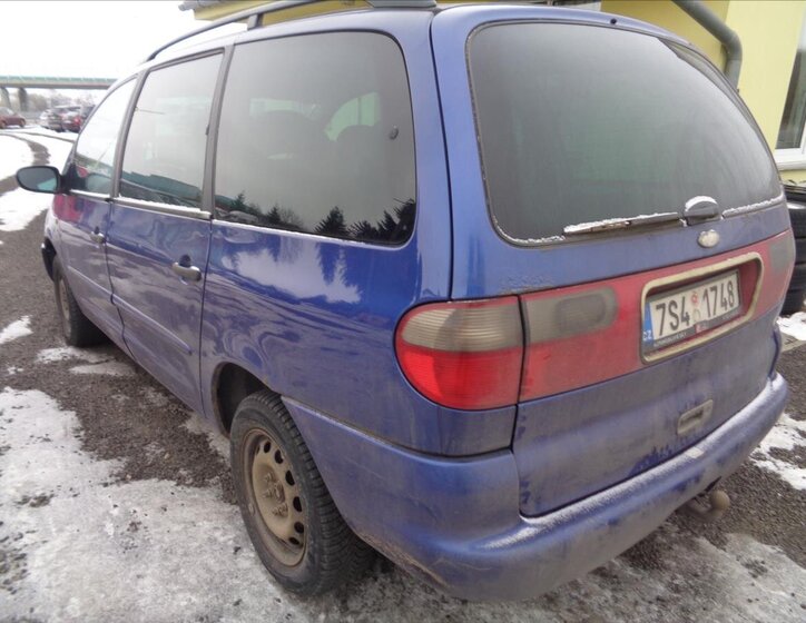 Ford Galaxy Kombi 2,0 l 81 kw