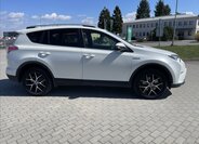 Toyota RAV4 SUV / Terénní 2,5 l 145 kw
