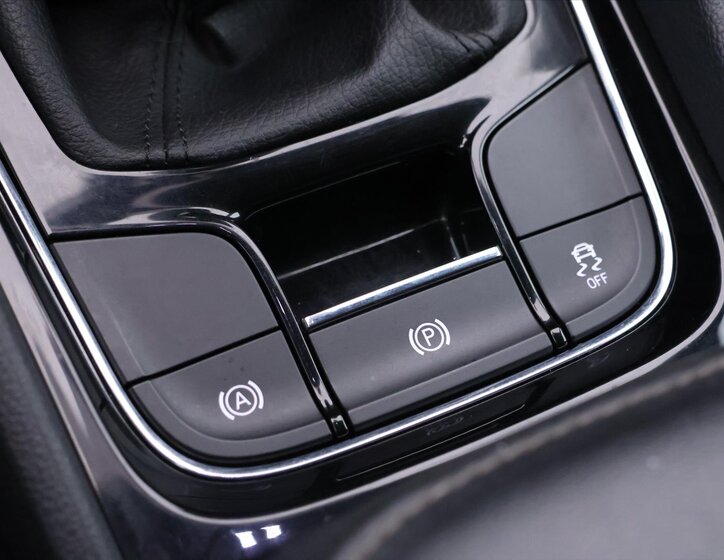 Škoda Karoq SUV 2,0 l 110 kw