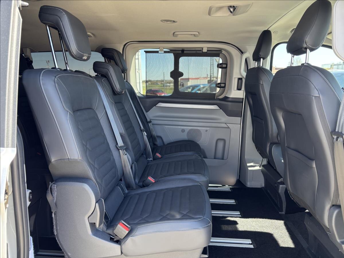 Ford Tourneo Custom Kombi 2,0 l 125 kw