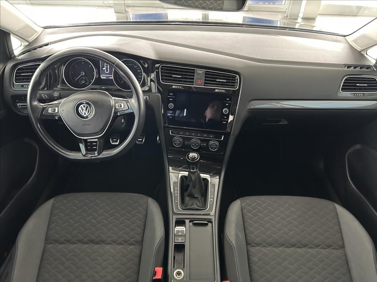 Volkswagen Golf Kombi 1,6 l 85 kw