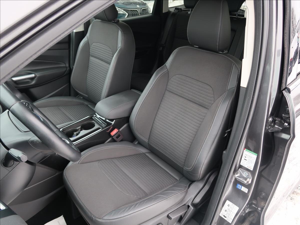 Ford Kuga SUV 1,5 l 110 kw