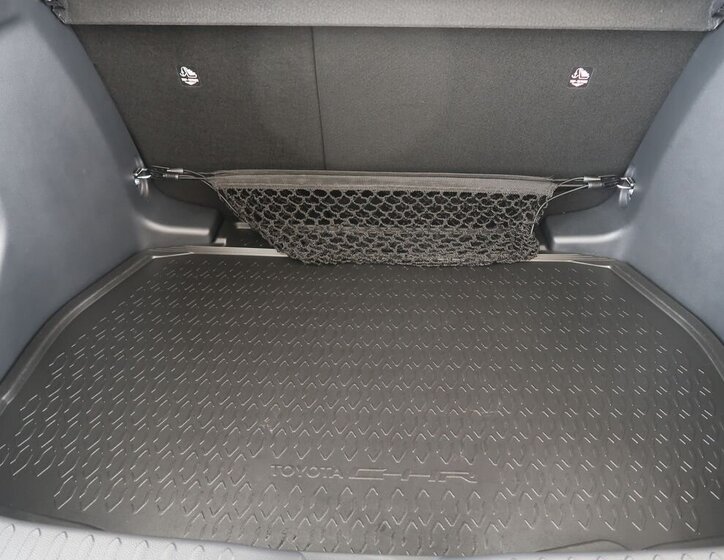 Toyota C-HR SUV 1,8 l 72 kw