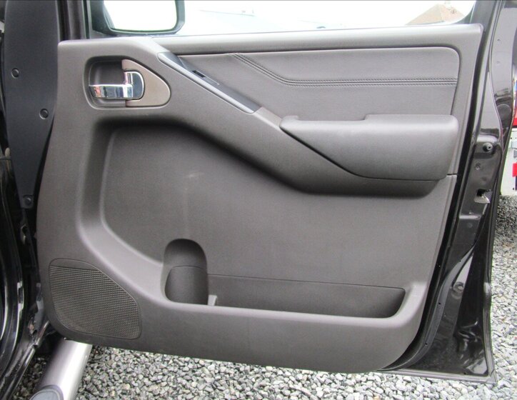 Nissan Navara Ostatní 2,5 l 126 kw